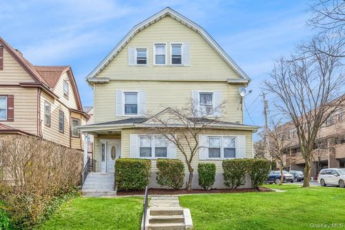 3 Fletcher Ave, Mount Vernon, NY, 10552-3313 | Card Image