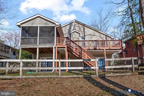686 Lake Caroline Dr, Ruther Glen, VA, 22546-5113 | Card Image