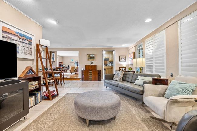 3107 S Emerson St, House other with 3 bedrooms, 2 bathrooms and null parking in TAMPA FL | Image 11