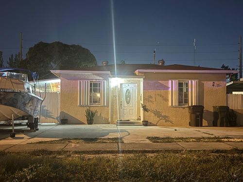 317 E 20th St, Hialeah, FL, 33010-2730 | Card Image