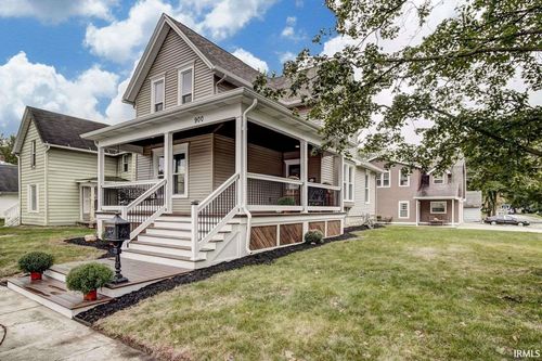 900 S Randolph St, Garrett, IN, 46738-1927 | Card Image