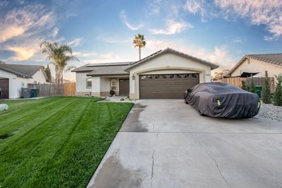 14461 W Sunset Avenue, House other with 3 bedrooms, 0 bathrooms and null parking in Kerman CA | Image 1