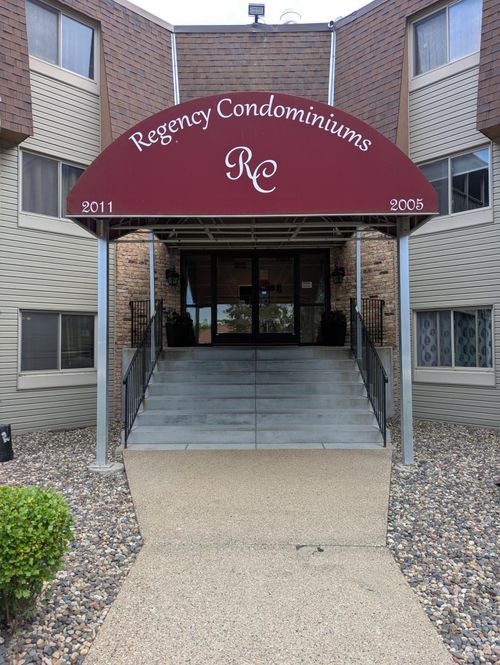 apt-a14-2005 E 122nd St, Burnsville, MN, 55337-3150 | Card Image
