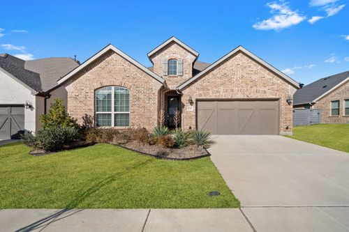 549 Cedarwood St, Aubrey, TX, 76227-4566 | Card Image