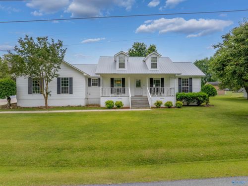 917 Leyland Dr, Albertville, AL, 35950-5531 | Card Image