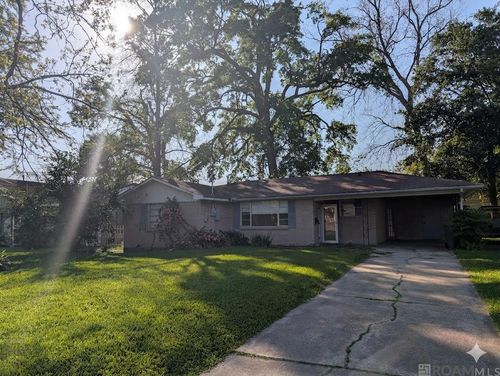 235 Burgin Ave, Baton Rouge, LA, 70808-8914 | Card Image