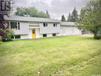 212 4 Th Ave E, House other with 3 bedrooms, 2 bathrooms and null parking in Nokomis SK | Image 1