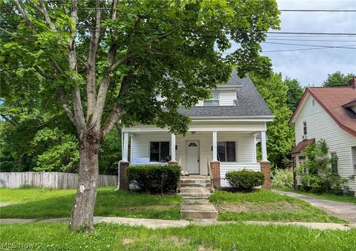 145 S Lakeview Ave, Youngstown, OH, 44509-2857 | Card Image