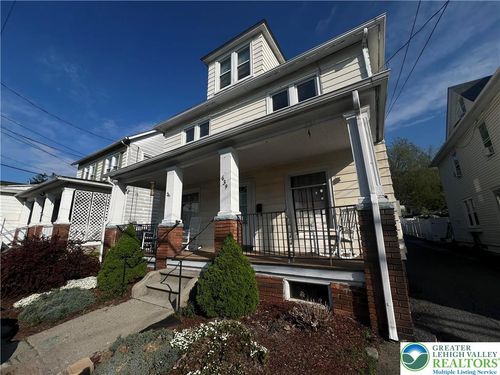 639 George St, Pen Argyl, PA, 18072-1713 | Card Image