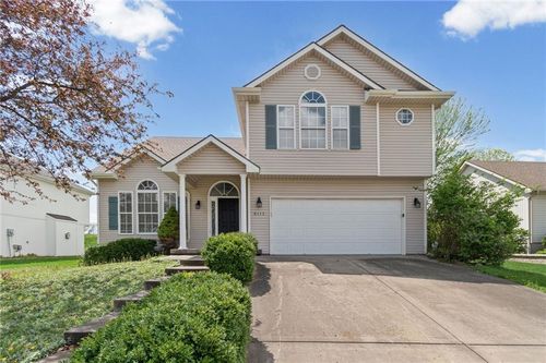 9112 N Camden Ave, Kansas City, MO, 64154-1583 | Card Image