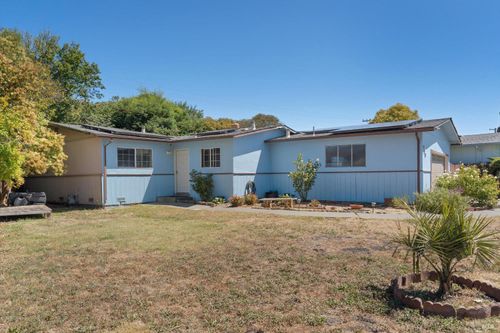 286 Adele Ave, Rohnert Park, CA, 94928-3107 | Card Image