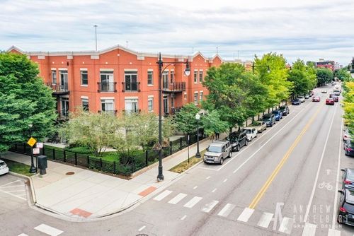 1b-757 W 14th St, Chicago, IL, 60607-5137 | Card Image