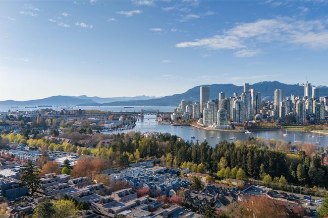 1001 - 728 W 8 Th Avenue, Condo with 1 bedrooms, 1 bathrooms and 1 parking in Vancouver BC | Image 2
