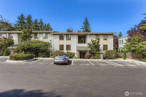 apt-204-830 Kirkland Way, Kirkland, WA, 98033-6389 | Card Image