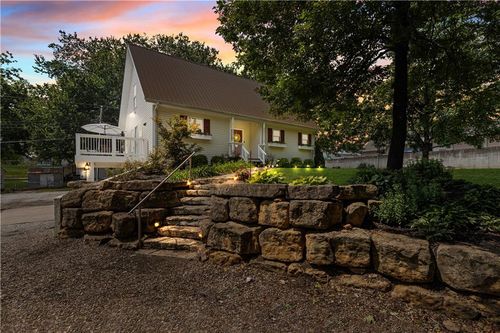 19840 Academy St, Camden Point, MO, 64018-7701 | Card Image
