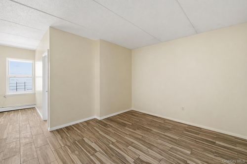 426 E 159th St, Bronx, NY, 10451-5774 | Card Image