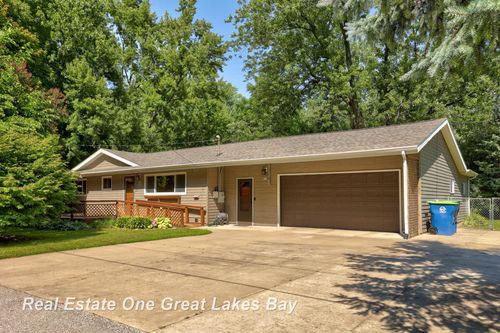 6654 Davis Road, Kochville Township, MI, 48604 | Card Image