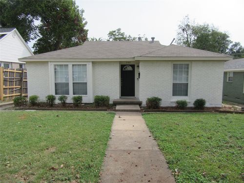 702 Westmount Ave, Dallas, TX, 75211-2582 | Card Image