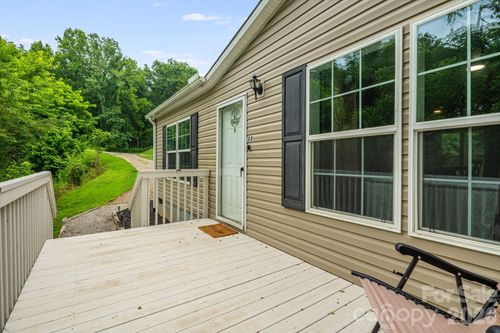 77 Star Flower Rd, Alexander, NC, 28701-7300 | Card Image