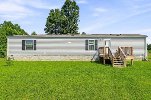 1181 W Ravenscroft Rd, Sparta, TN, 38583-8603 | Card Image