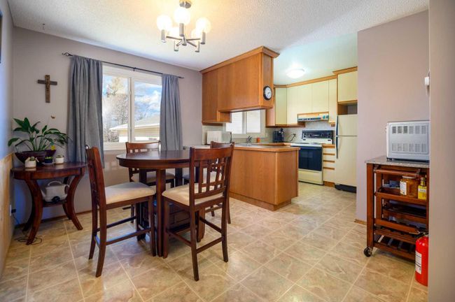 4906 Lakeview Road S, Home with 3 bedrooms, 2 bathrooms and 6 parking in Boyle AB | Image 8