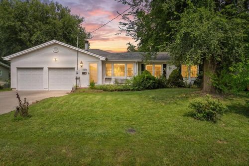 438 S Belcrest Ave, Springfield, MO, 65802-2611 | Card Image