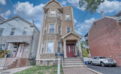 131 Sylvan Ave, Newark, NJ, 07104-4751 | Card Image