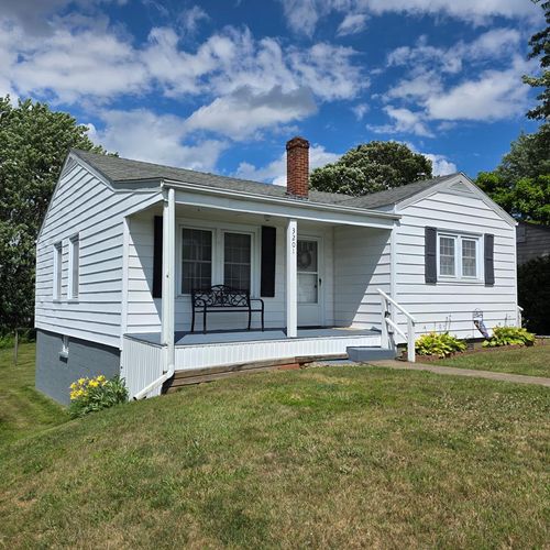 3201 Skyline Hwy, Galax, VA, 24333-3083 | Card Image