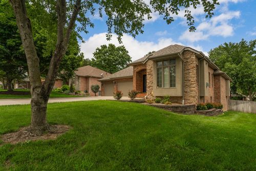 2953 W Cantebury St, Springfield, MO, 65810-2309 | Card Image