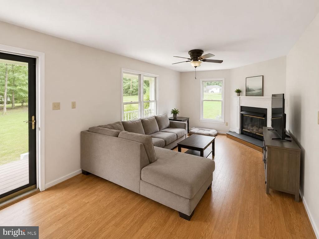 Residential in RUTHER GLEN 5