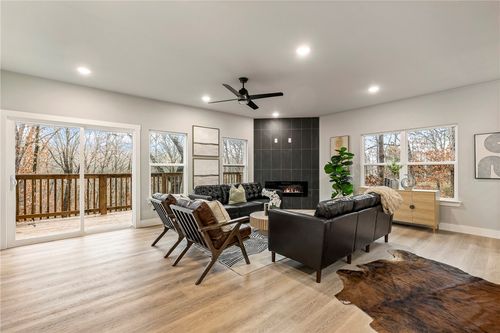 6 Duart Ln, Bella Vista, AR, 72715-2600 | Card Image