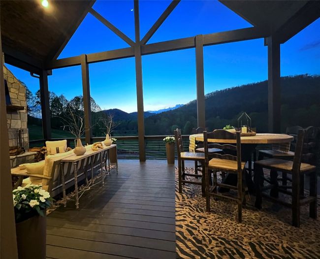 207 Comanche Rd, House other with 4 bedrooms, 4 bathrooms and null parking in Cullowhee NC | Image 40