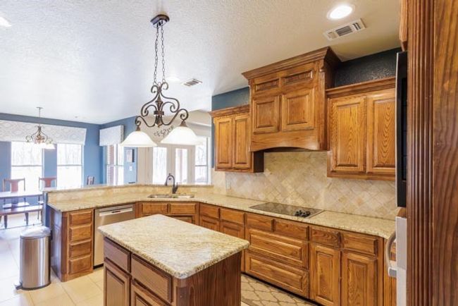 505 Spring Valley Rd, House other with 4 bedrooms, 3 bathrooms and null parking in Paradise TX | Image 19