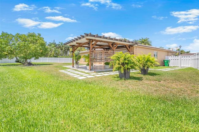 0 - 11980 Sw 23 Rd St, House other with 4 bedrooms, 2 bathrooms and null parking in Miramar FL | Image 32