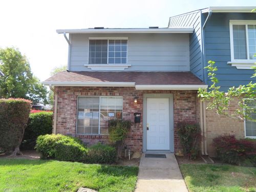 3919 Oak Villa Cir, Carmichael, CA, 95608-2160 | Card Image