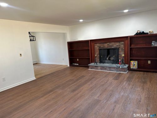 61 Fairfield Pl, Beacon Falls, CT, 06403-1436 | Card Image