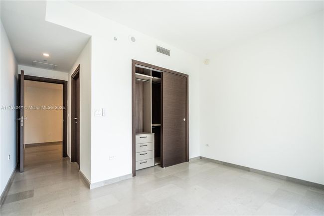 STE-806 - 88 Sw 7 Th St, Condo with 3 bedrooms, 3 bathrooms and null parking in Miami FL | Image 25