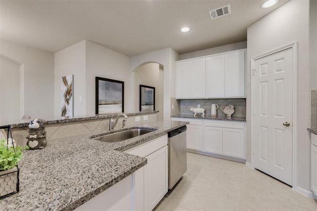 5907 Grant Grala Dr, House other with 4 bedrooms, 3 bathrooms and 2 parking in Katy TX | Image 9