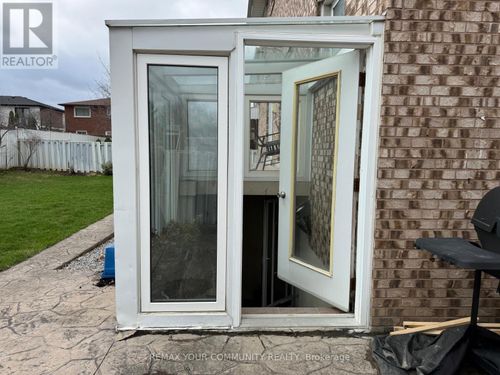 103 Wigwoss Dr, Woodbridge, ON, L4L2P9 | Card Image