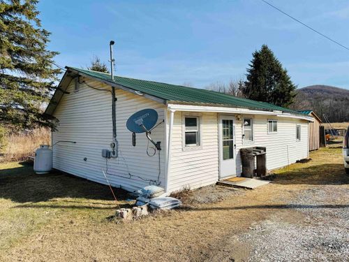 4711 Main Rd, Huntington, VT, 05462-9796 | Card Image