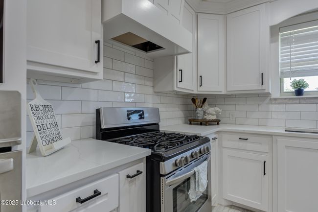 1205 Garland St, House other with 4 bedrooms, 3 bathrooms and null parking in Plainview TX | Image 22