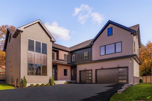 25 White Ave, Newton, MA, 02459-2532 | Card Image