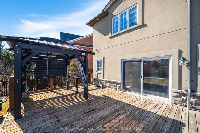 5 Belleville Dr, House other with 6 bedrooms, 5 bathrooms and 6 parking in Brampton ON | Image 43