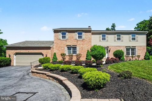 2265 Forest Hills Dr, HARRISBURG, PA, 17112-1062 | Card Image