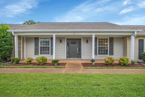 218 Plantation Ct, Nashville, TN, 37221-7401 | Card Image
