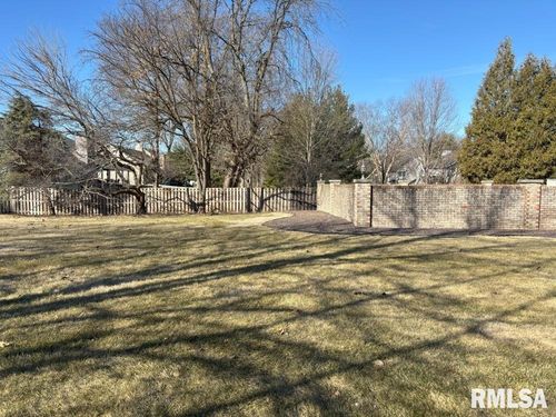 801 Coventry Pt, Springfield, IL, 62702-3365 | Card Image