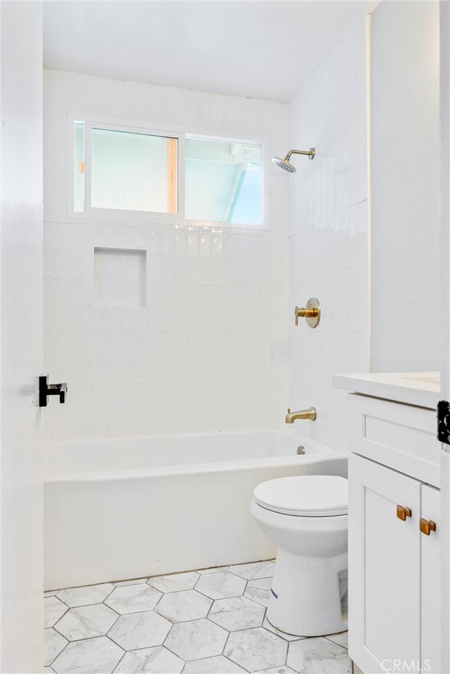 12119 Los Coyotes Ave, House other with 3 bedrooms, 2 bathrooms and 2 parking in La Mirada CA | Image 15