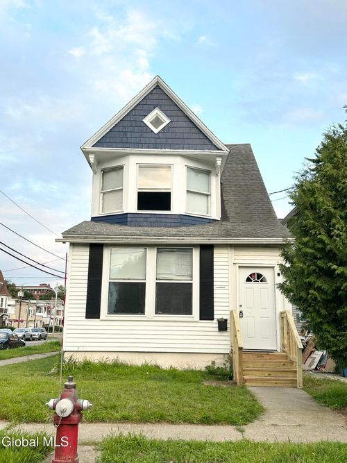 34 Buchanan St, Albany, NY, 12206-1715 | Card Image
