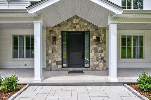 32 Pine Rd, Syosset, NY, 11791-4216 | Card Image