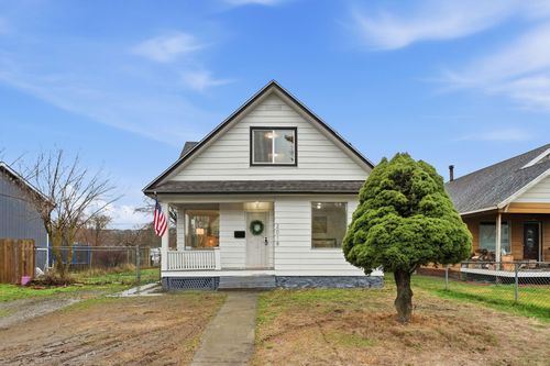 2018 E Pacific Ave, Spokane, WA, 99202-3253 | Card Image